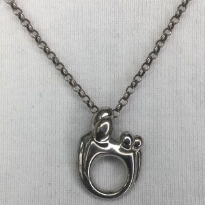 Kaynar Family Pendant sterling silver signed 18”